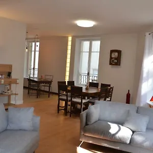 Face Au Palais Des Papes Apartment